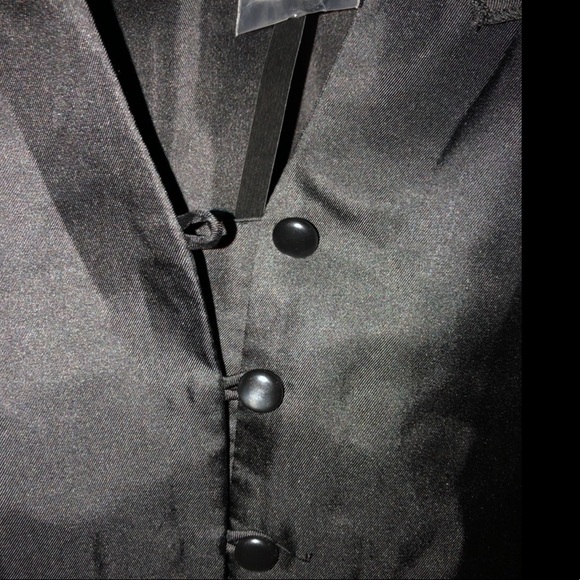 Black Ruffle Collar Button-down Top - Picture 2 of 4